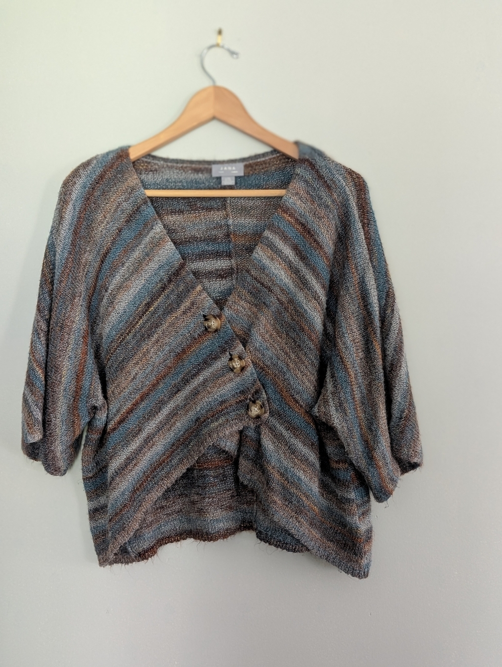 Jana | Women's L/XL | Button Style Wrap - Picture 6 of 15